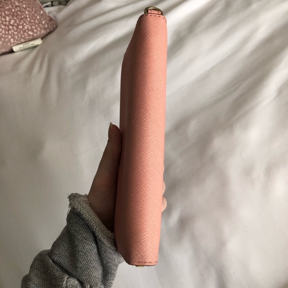 Light pink Michael Kors Wallet - Picture 3 of 4